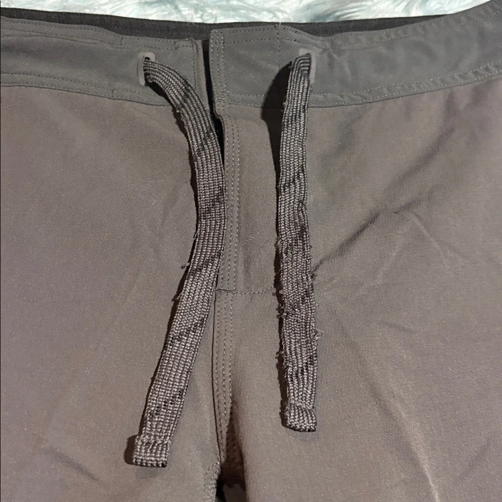The North Face Black Men's Shorts sz 32
